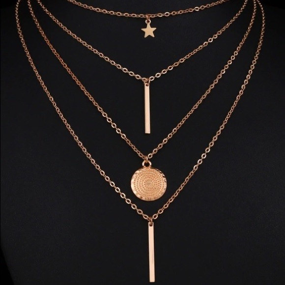 ✨RESTOCKED✨ Boho Gold Layered bar disc necklace - Picture 2 of 2